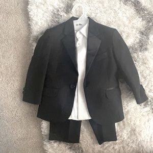 3T Tuxedo Set with matching bow tie
